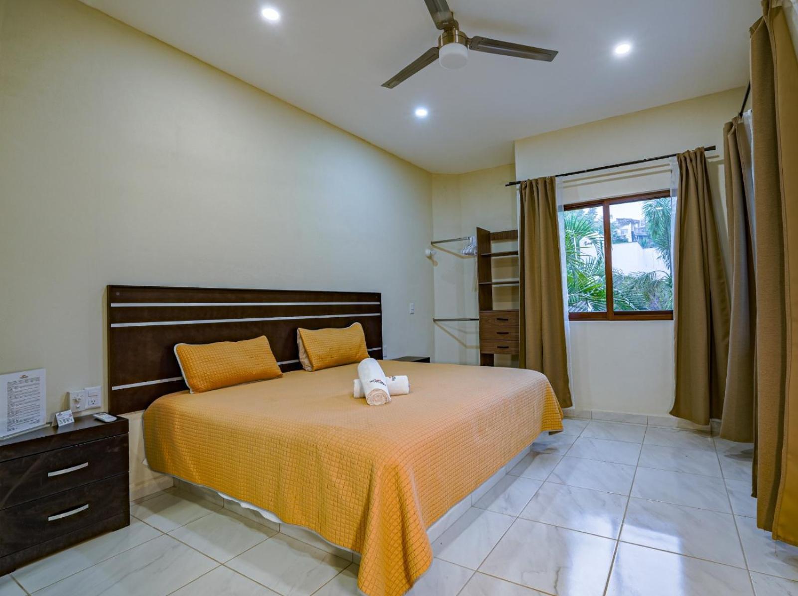 סאיוליטה Hotel Y Suites Los Encantos מראה חיצוני תמונה